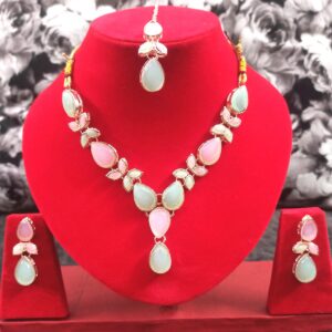 Dazzling Delight Contemporary Fancy Kundan Necklace_1